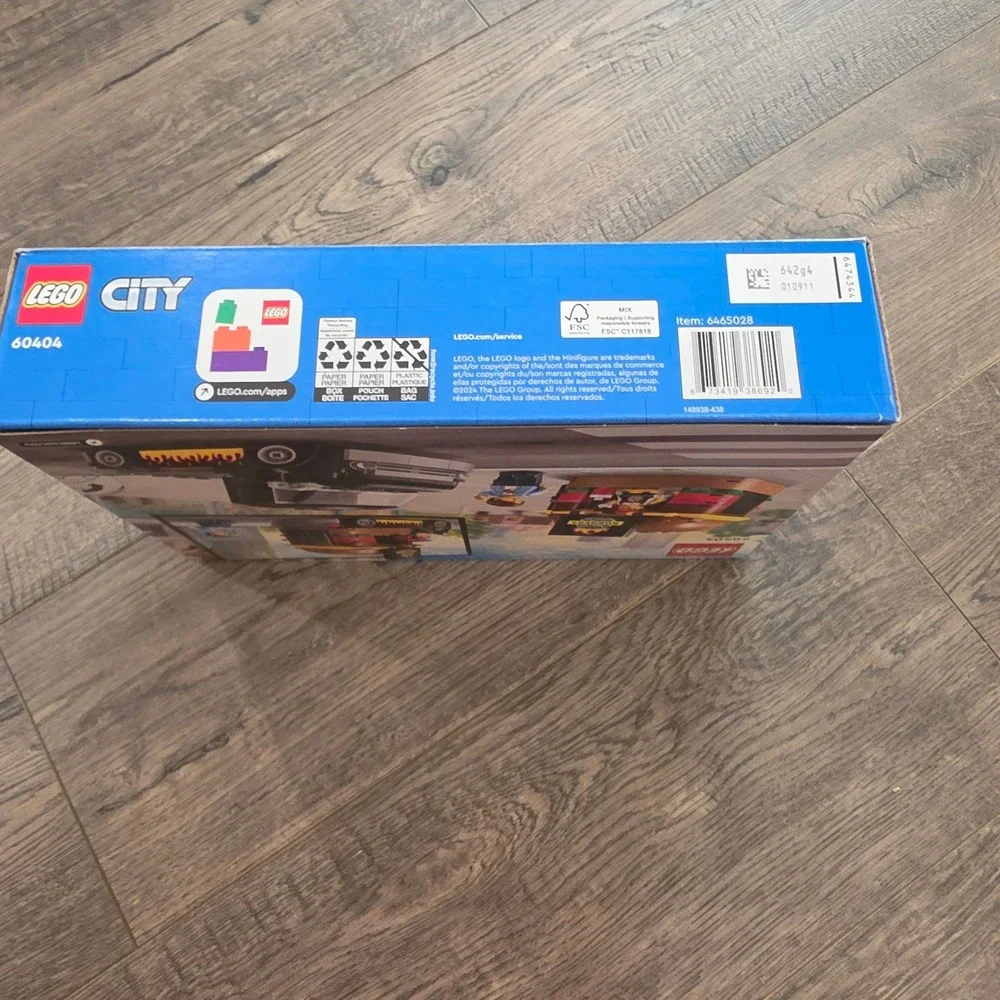 LEGO City Burger Truck 60404 Building Toy Set 194 Pieces New Sealed